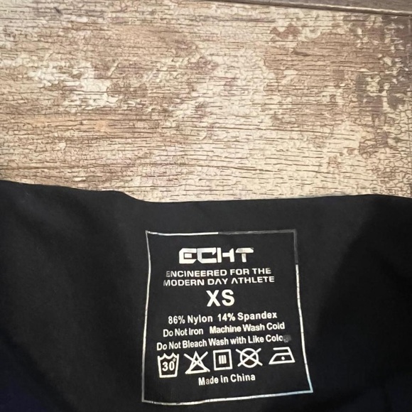 ECHT Black Leggings Streamlined Design - Picture 3 of 4